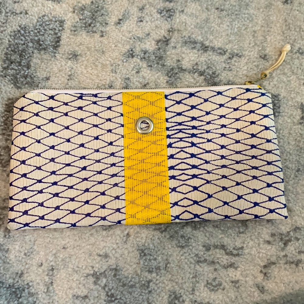 Alaina Marie Mesh Clutch